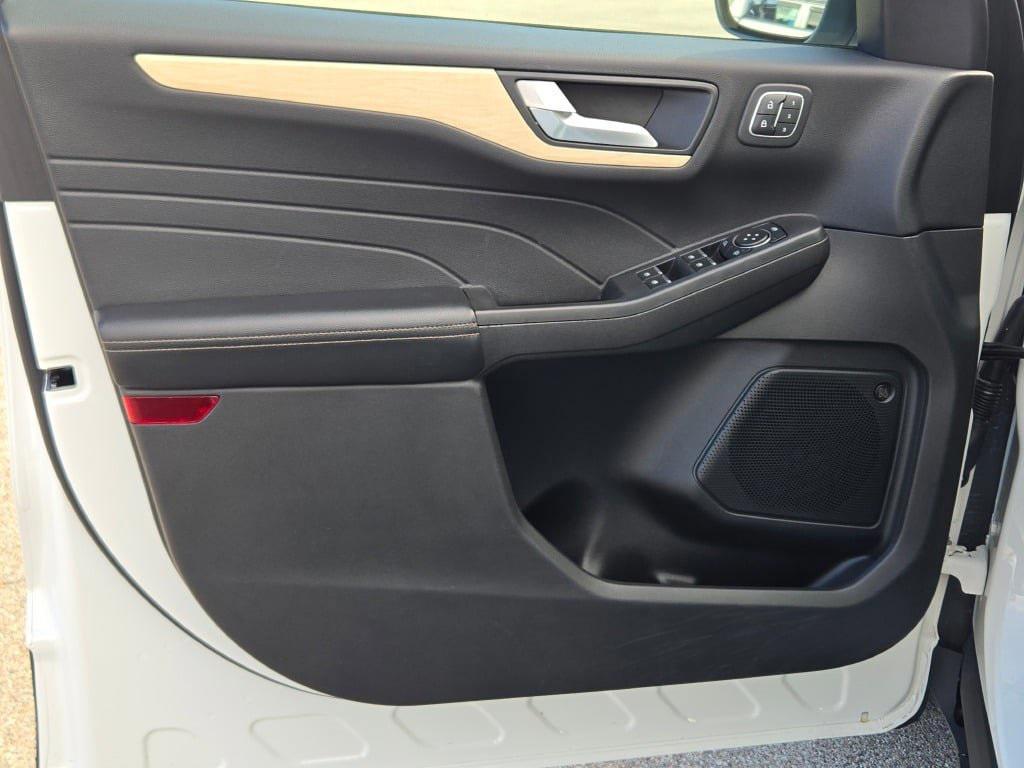 used 2022 Ford Escape car, priced at $24,995