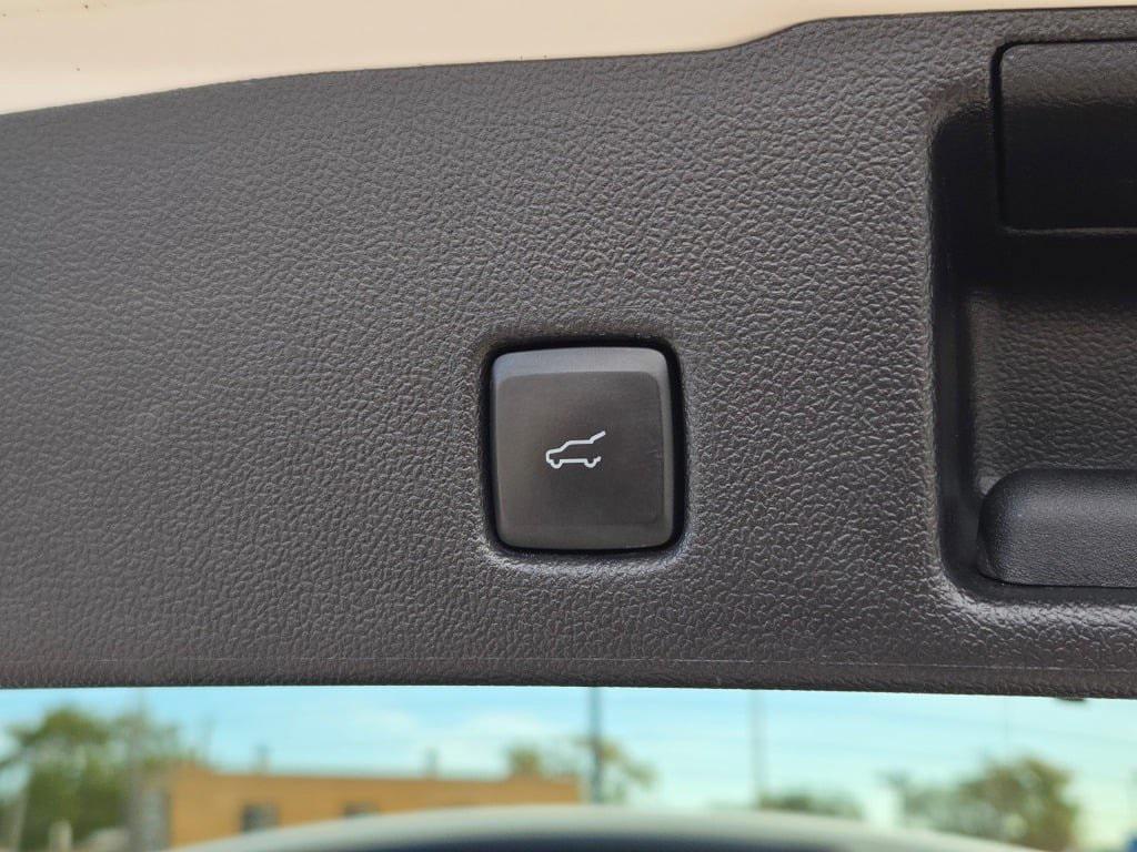 used 2022 Ford Escape car, priced at $24,995