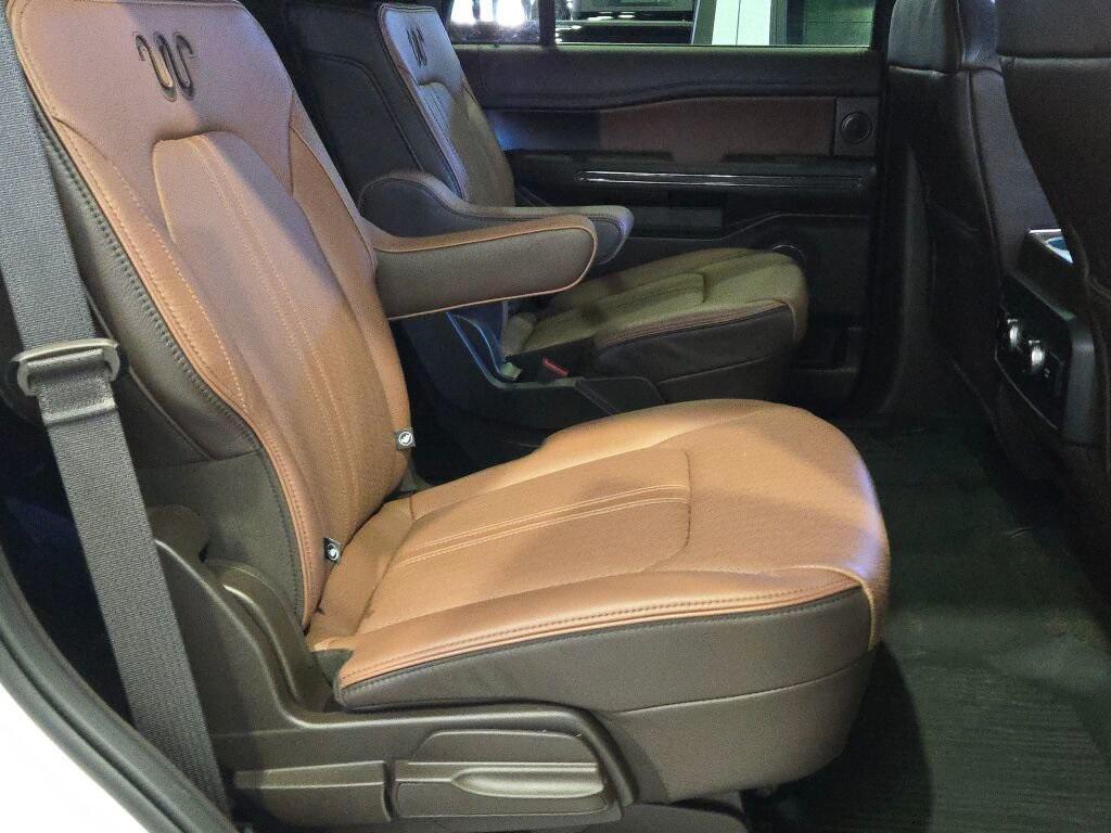 used 2024 Ford Expedition car, priced at $77,877