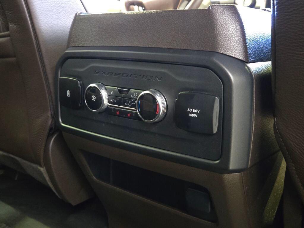 used 2024 Ford Expedition car, priced at $77,877