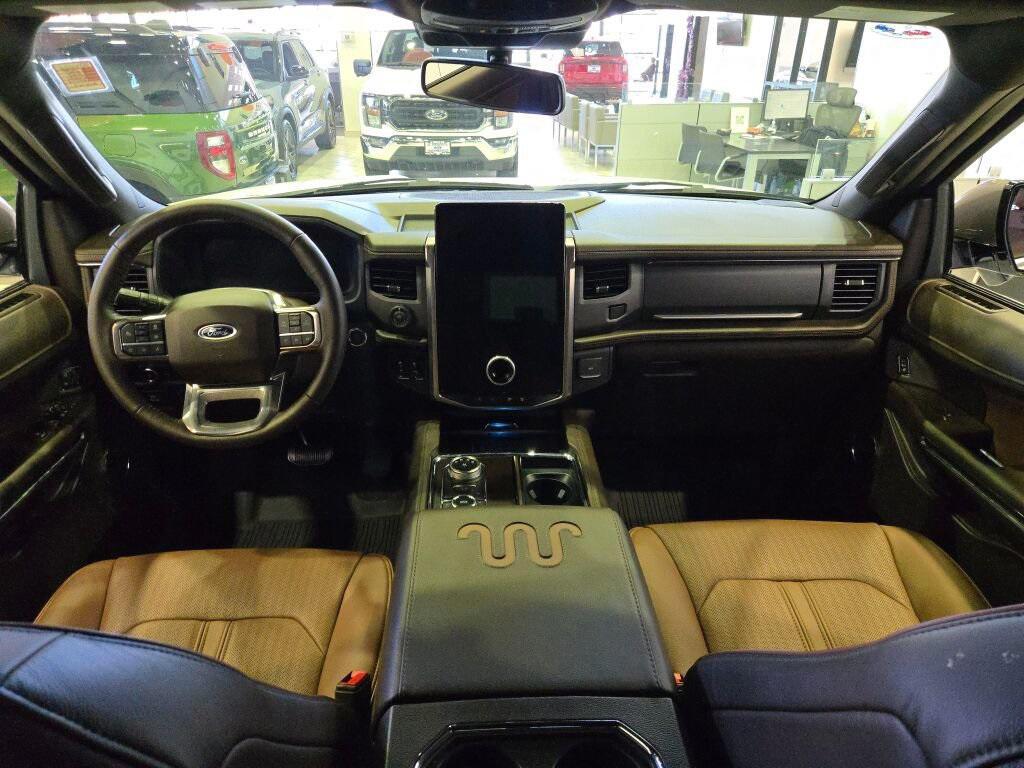 used 2024 Ford Expedition car, priced at $77,877