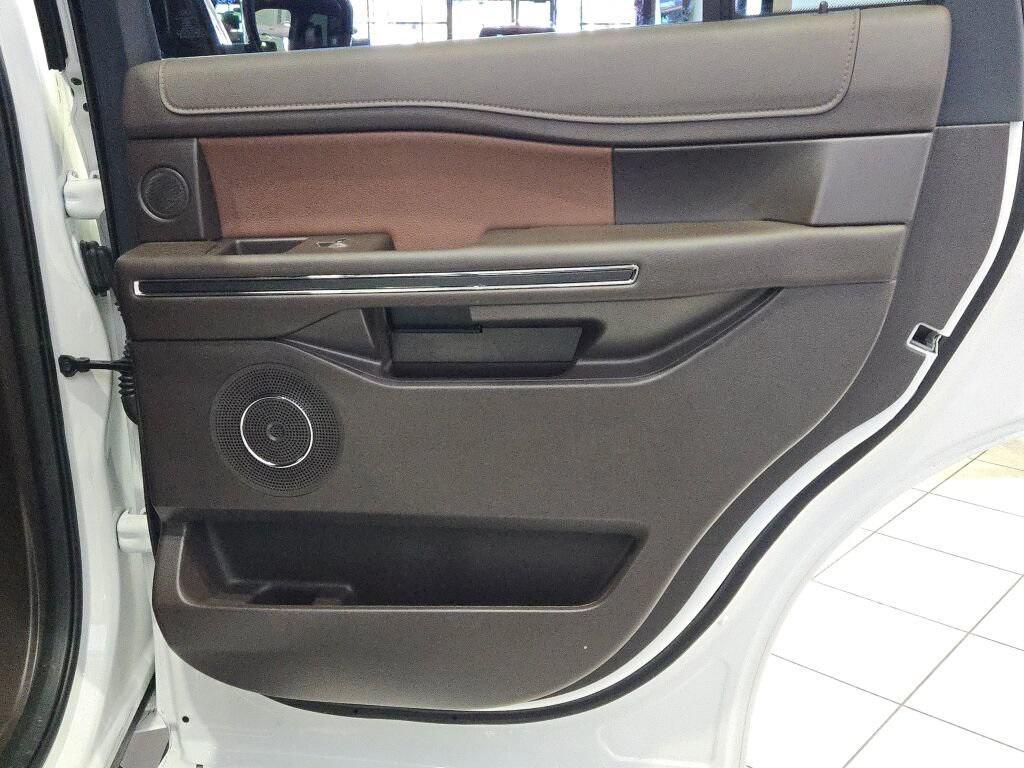 used 2024 Ford Expedition car, priced at $77,877
