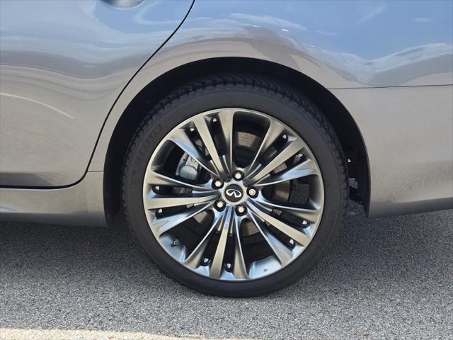 used 2016 INFINITI Q70 car, priced at $20,000