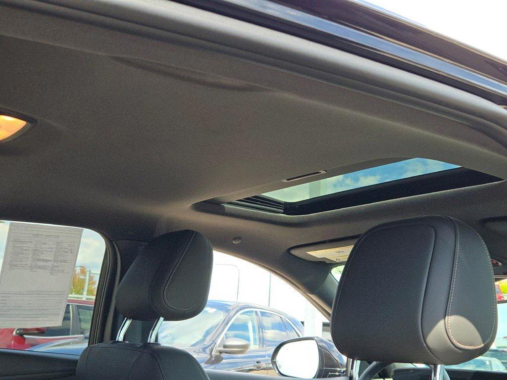 used 2024 Buick Envista car, priced at $28,000