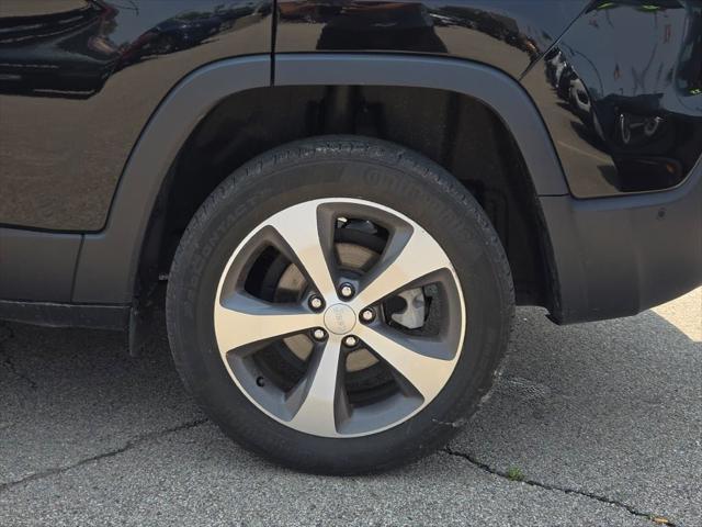 used 2020 Jeep Cherokee car, priced at $22,500
