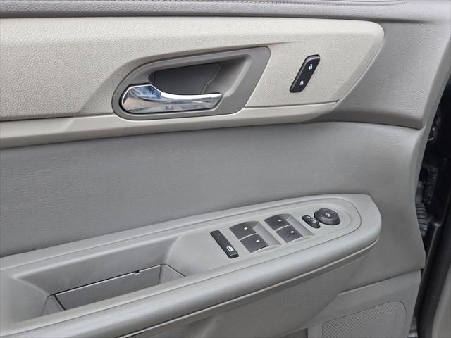 used 2015 Chevrolet Traverse car, priced at $9,987