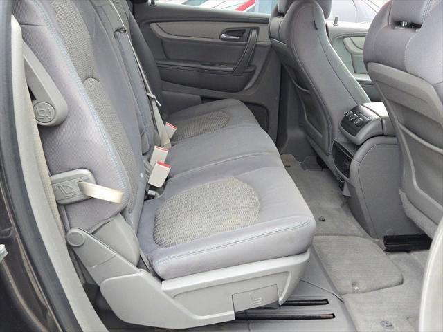 used 2015 Chevrolet Traverse car, priced at $9,987