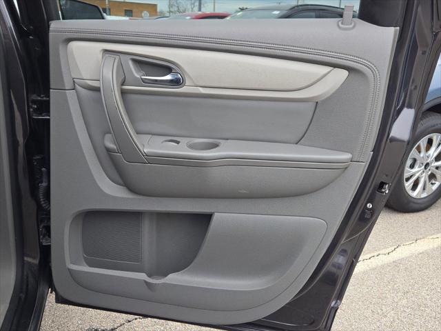 used 2015 Chevrolet Traverse car, priced at $10,397