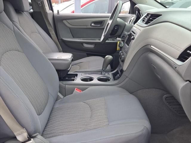 used 2015 Chevrolet Traverse car, priced at $10,397