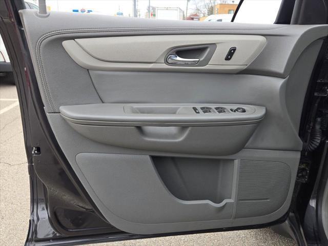used 2015 Chevrolet Traverse car, priced at $9,987