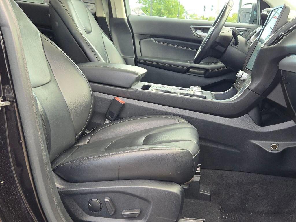 used 2021 Ford Edge car, priced at $20,900