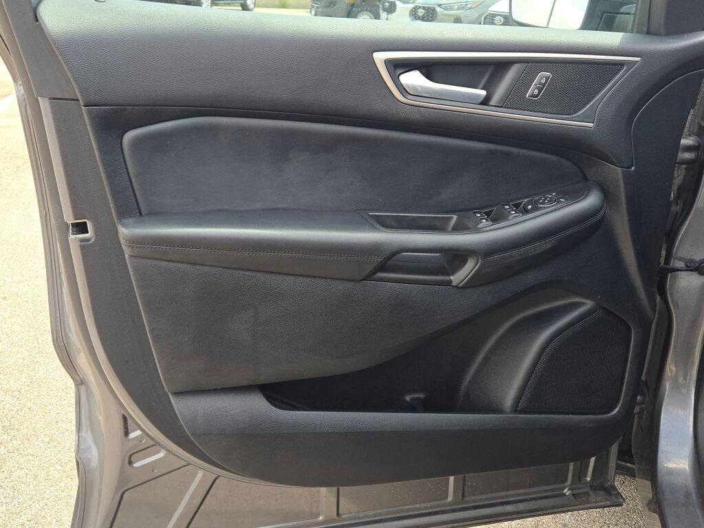 used 2022 Ford Edge car, priced at $24,595