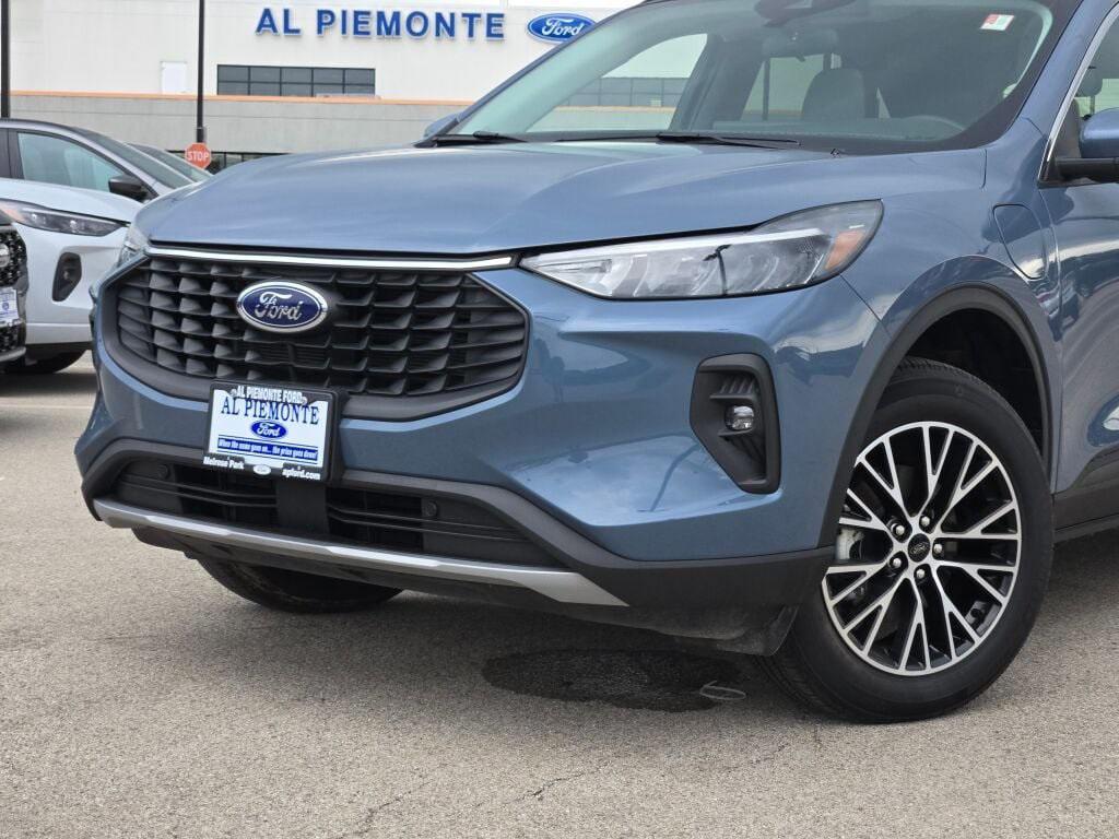 used 2024 Ford Escape PHEV car, priced at $28,900