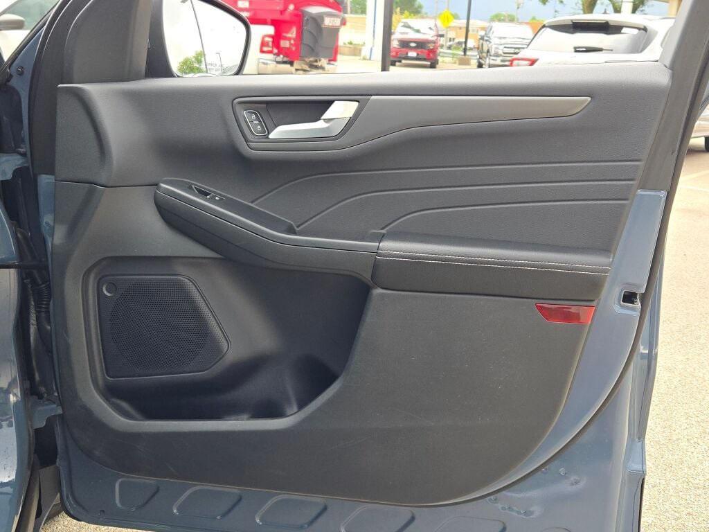 used 2024 Ford Escape PHEV car, priced at $28,900