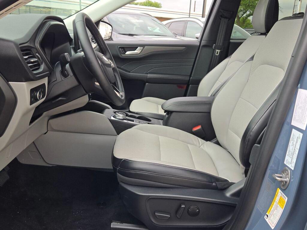 used 2024 Ford Escape PHEV car, priced at $28,900