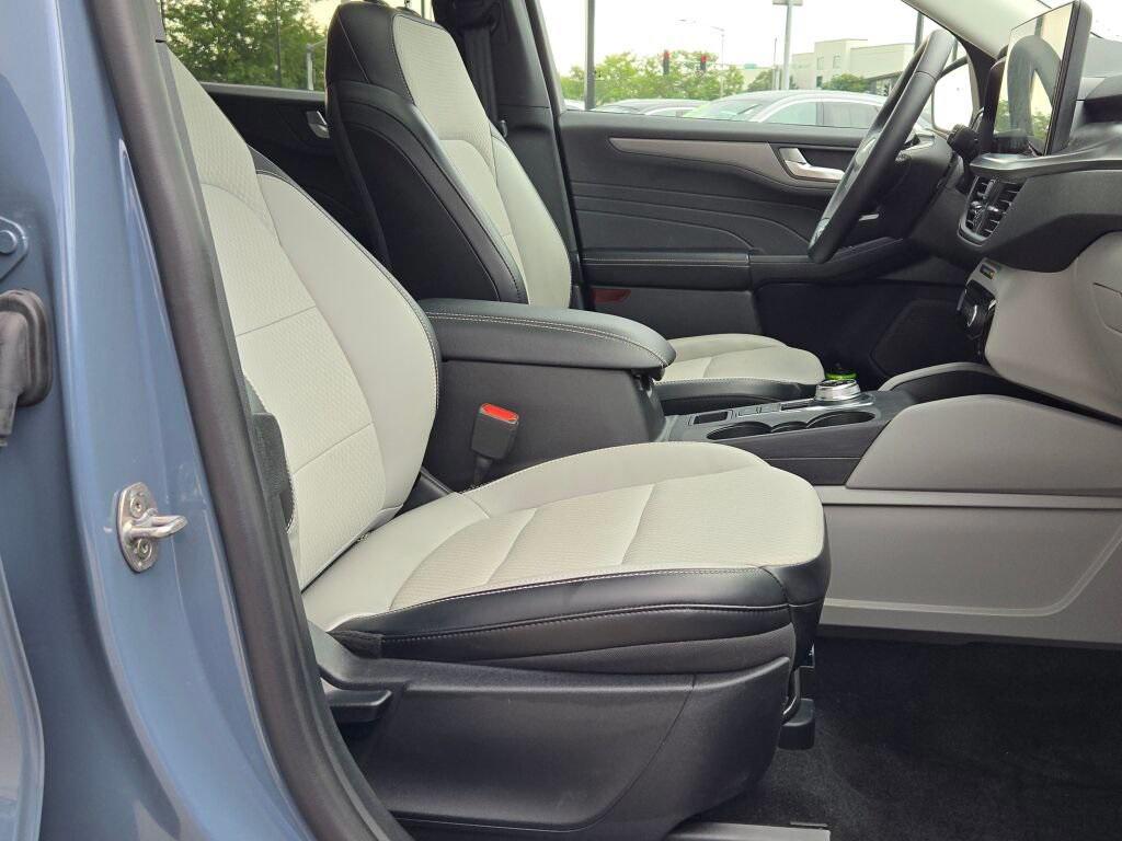 used 2024 Ford Escape PHEV car, priced at $28,900