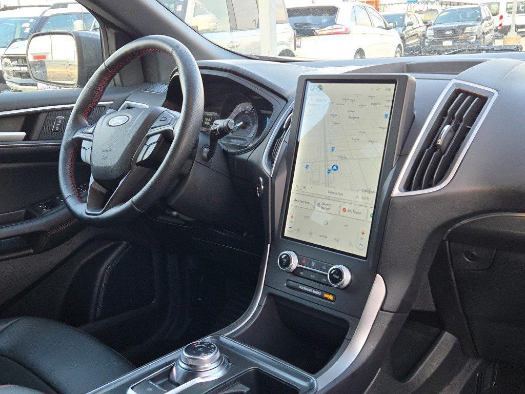 used 2022 Ford Edge car, priced at $25,000