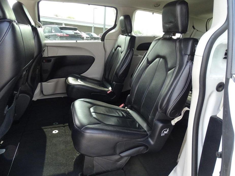 used 2022 Chrysler Pacifica car, priced at $25,077