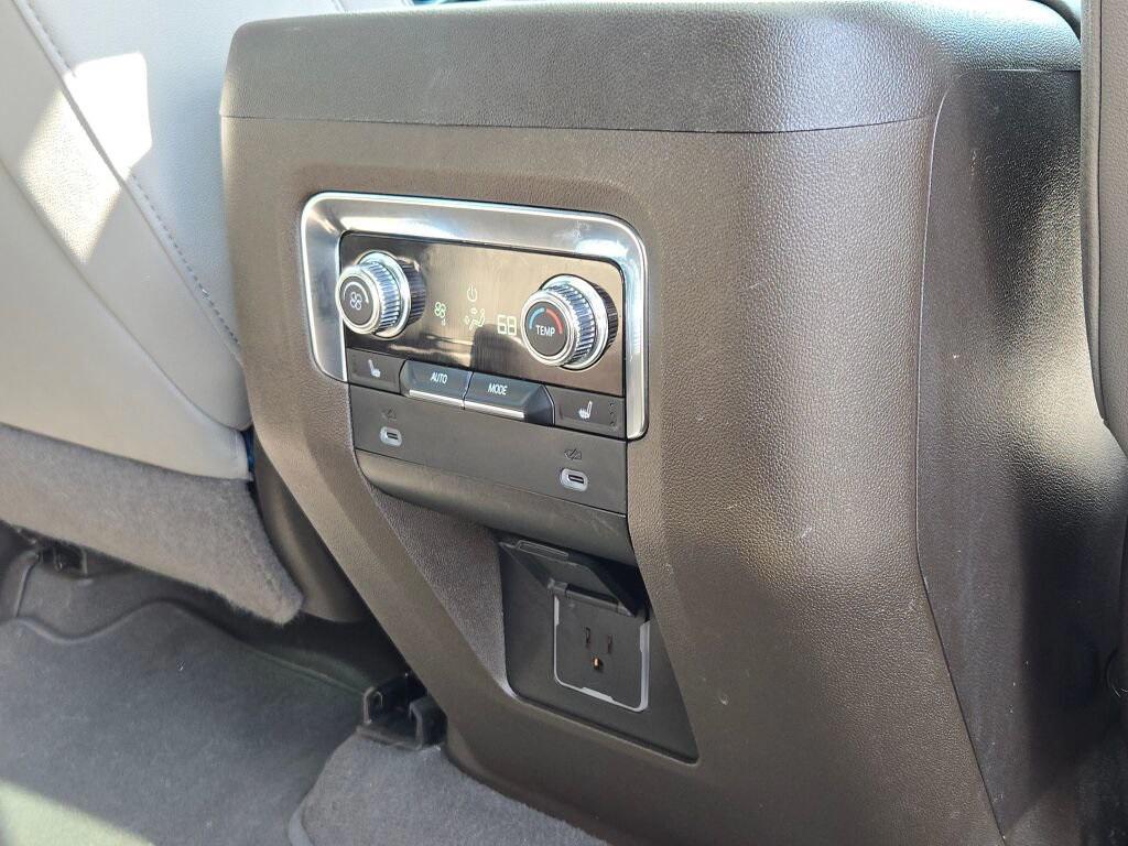 used 2022 GMC Yukon car, priced at $55,995