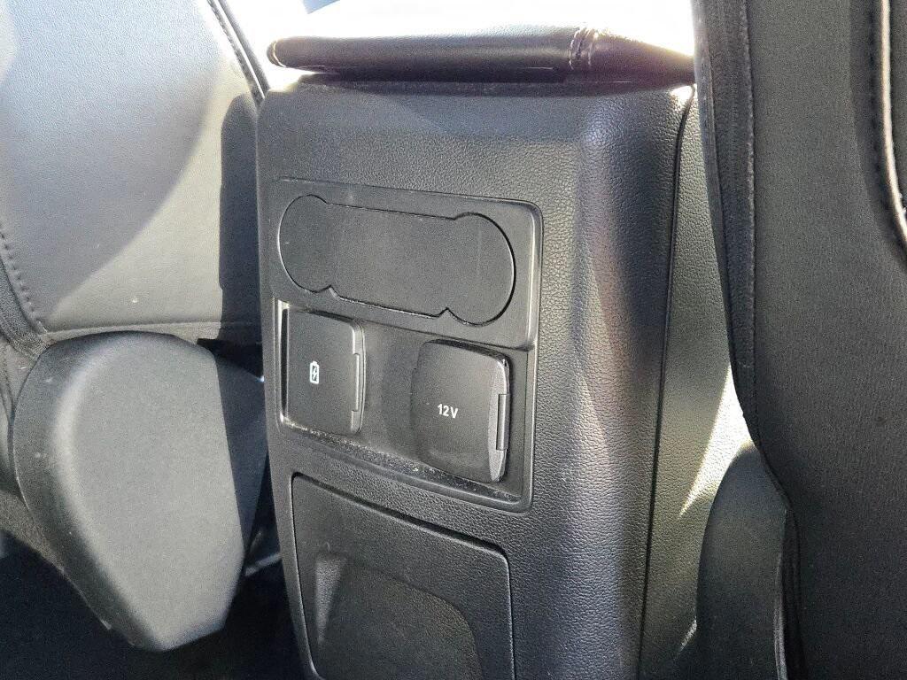 used 2024 Ford Explorer car, priced at $28,995