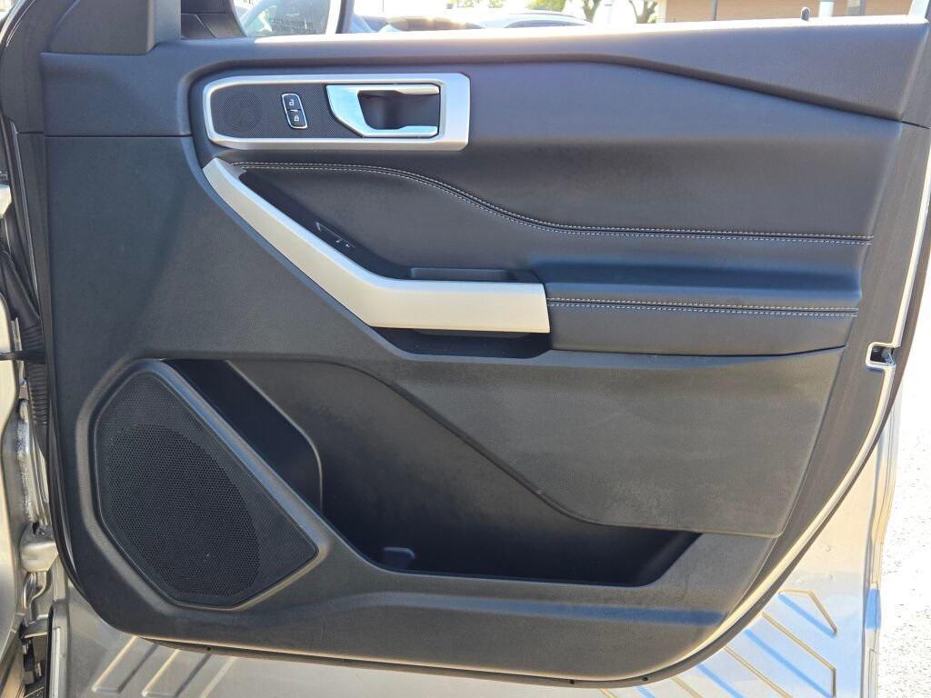 used 2024 Ford Explorer car, priced at $28,995