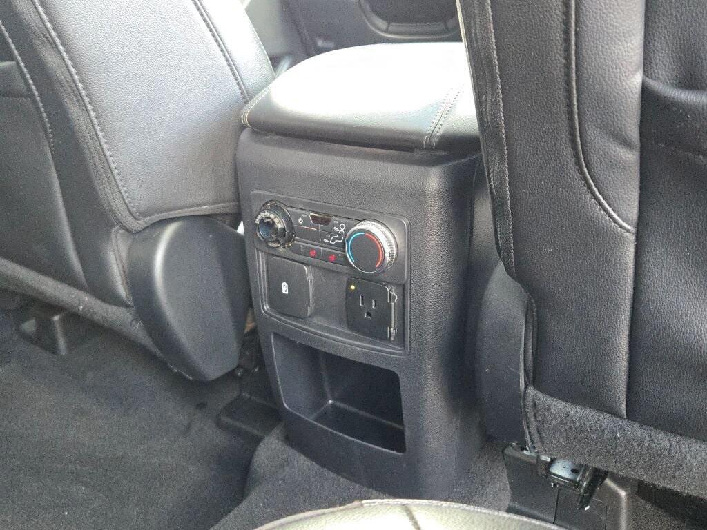 used 2021 Ford Explorer car, priced at $29,900