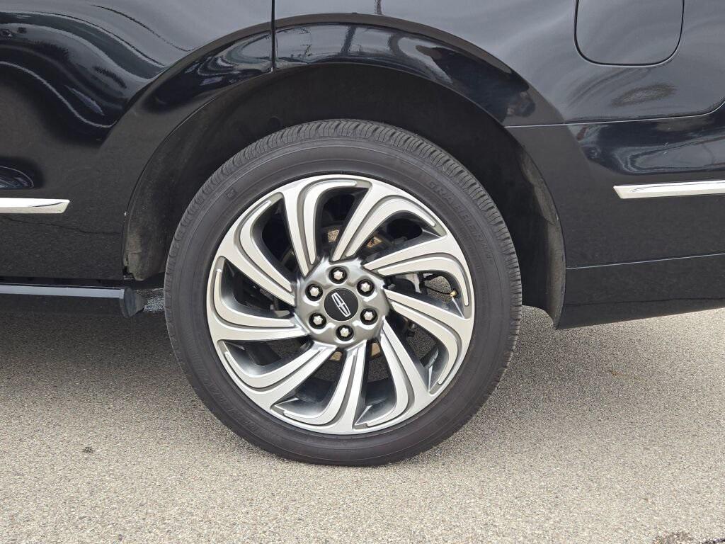 used 2023 Lincoln Navigator car, priced at $57,995