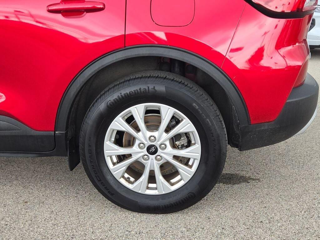 used 2023 Ford Escape car, priced at $24,000