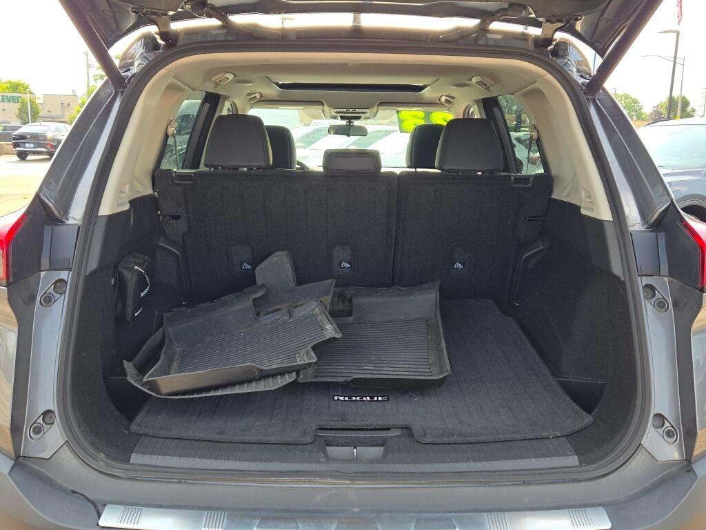used 2023 Nissan Rogue car, priced at $25,995