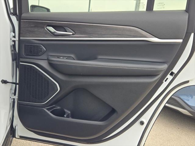 used 2022 Jeep Grand Cherokee L car, priced at $32,497