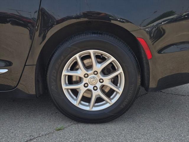 used 2020 Chrysler Pacifica car, priced at $16,000