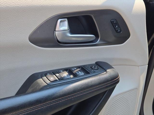 used 2020 Chrysler Pacifica car, priced at $16,000