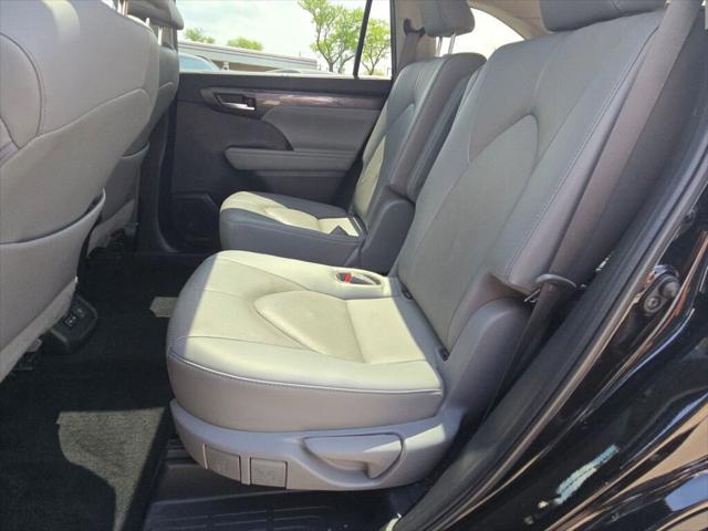 used 2022 Toyota Highlander car, priced at $44,977