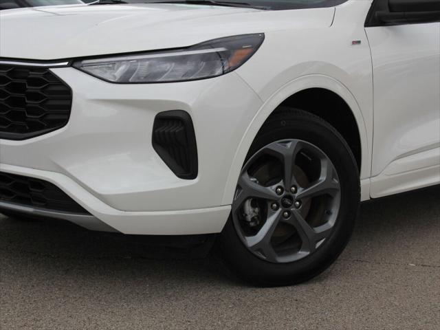 used 2024 Ford Escape car, priced at $26,000