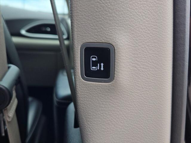 used 2023 Chrysler Pacifica car, priced at $25,000