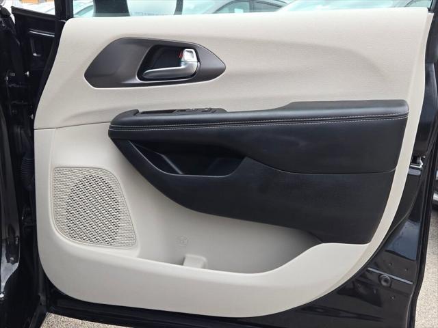 used 2023 Chrysler Pacifica car, priced at $25,000