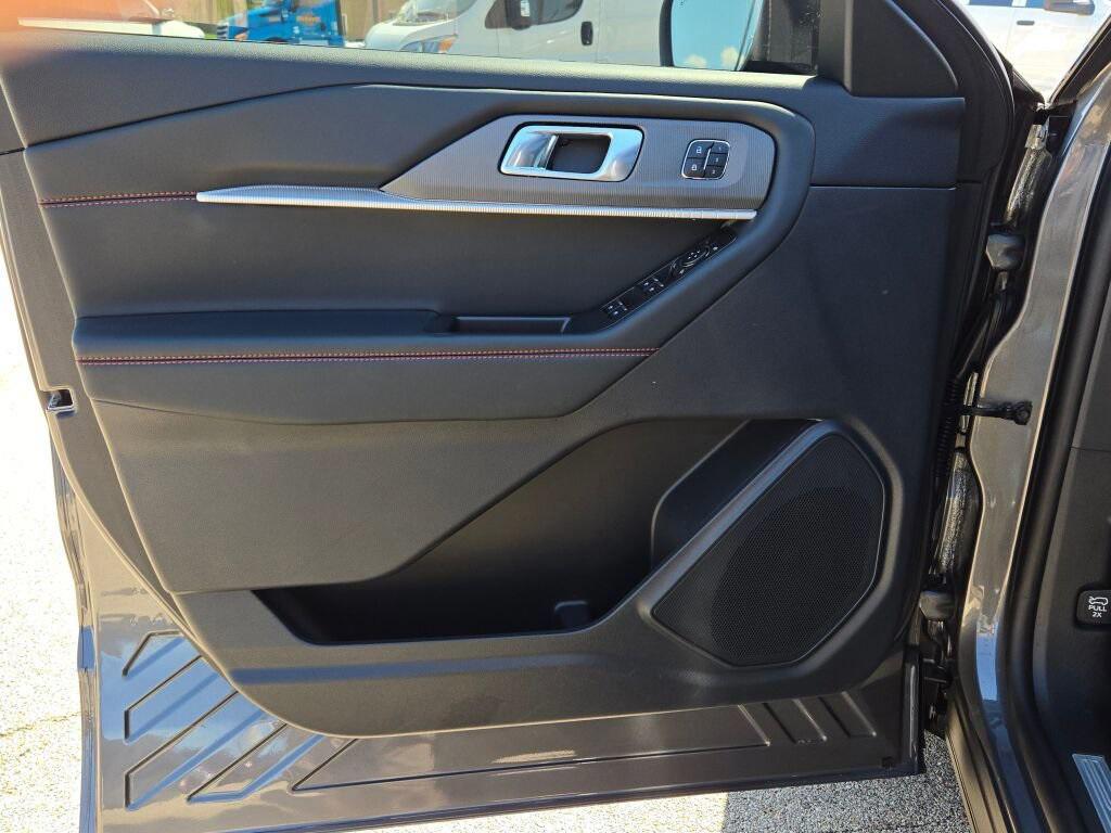 used 2025 Ford Explorer car, priced at $45,895