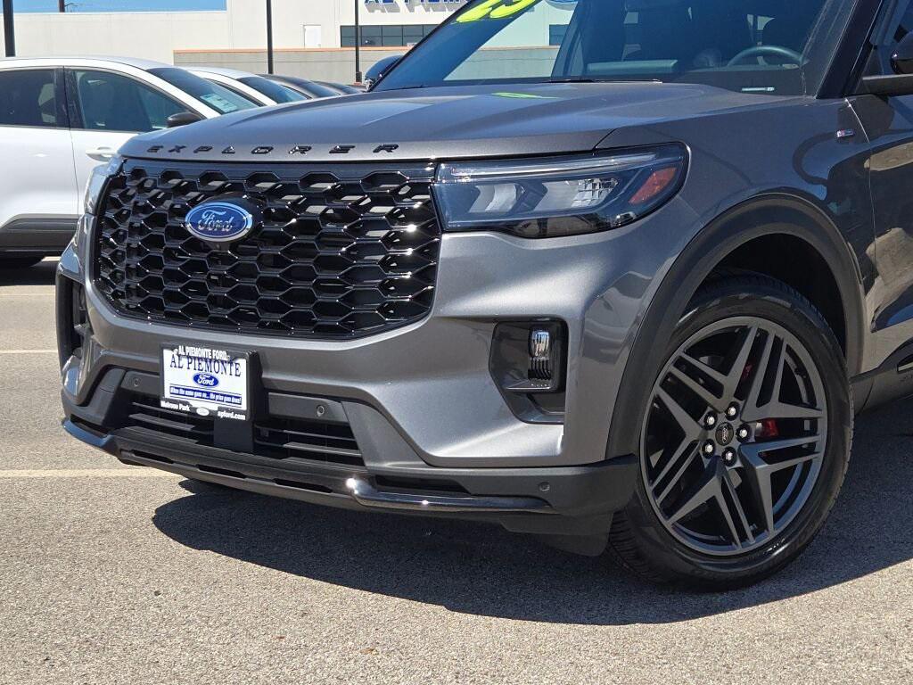 used 2025 Ford Explorer car, priced at $45,895