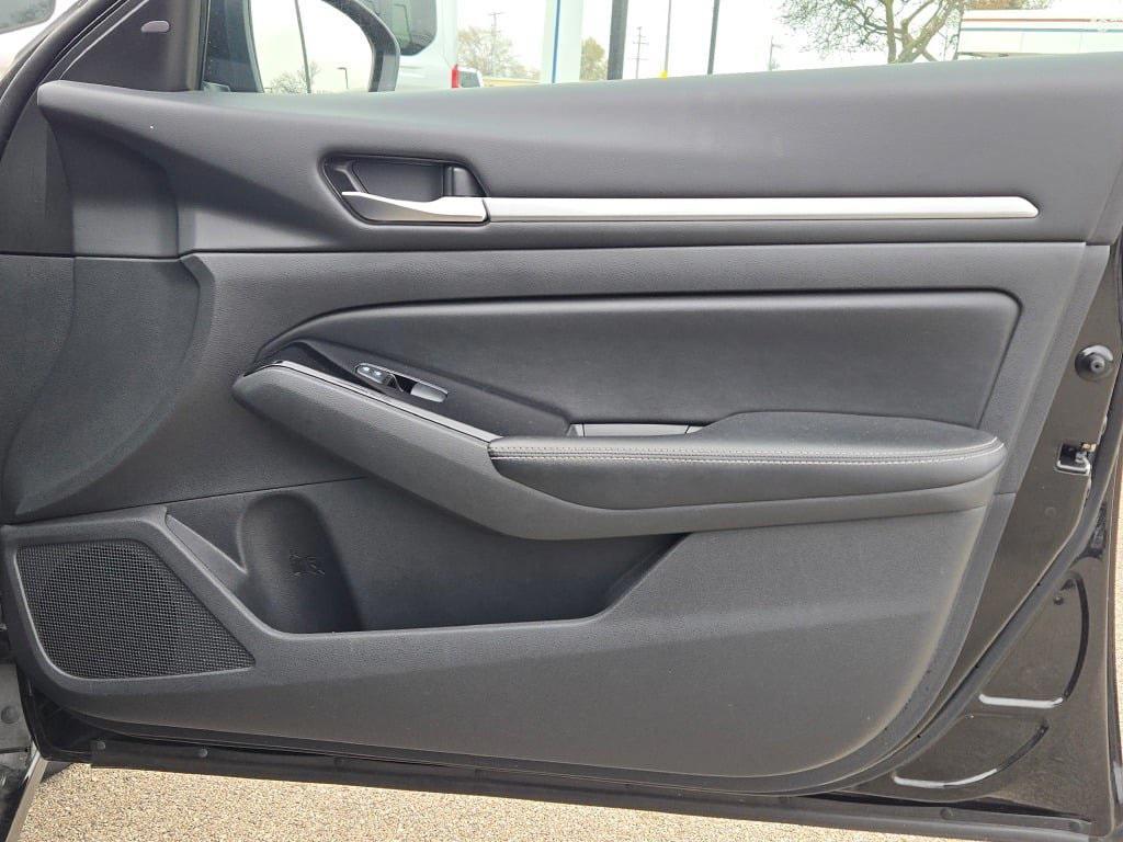 used 2023 Nissan Altima car, priced at $19,695