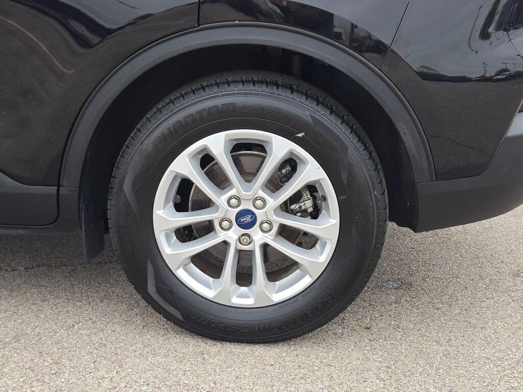 used 2022 Ford Escape car, priced at $17,995