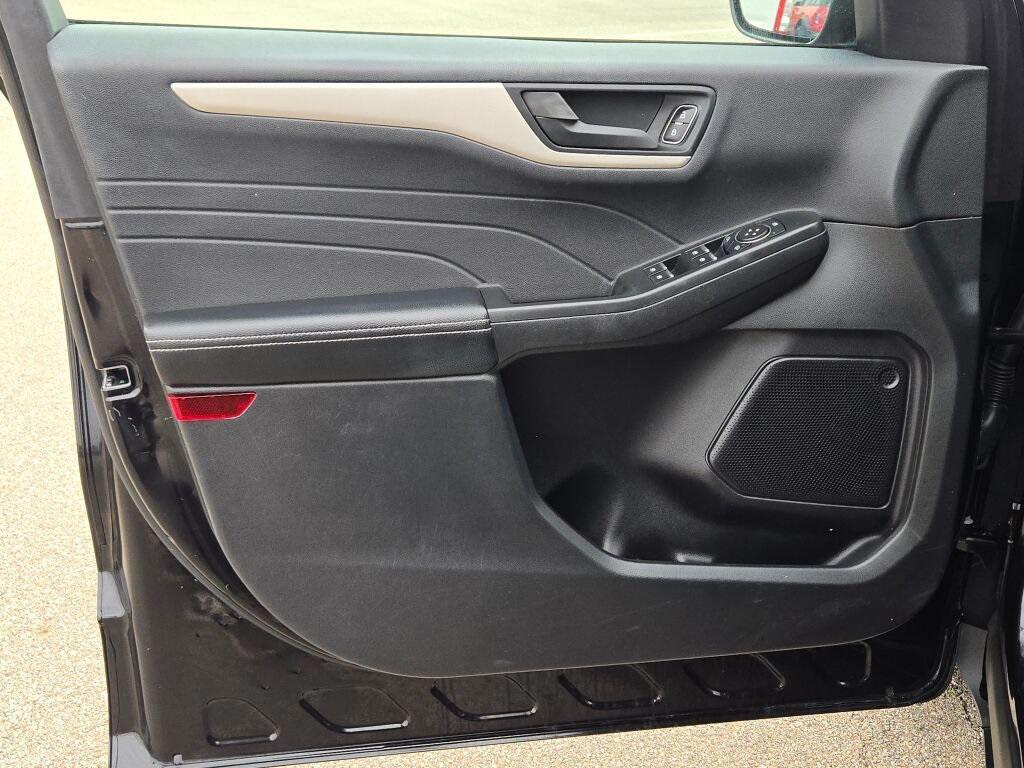 used 2022 Ford Escape car, priced at $17,995