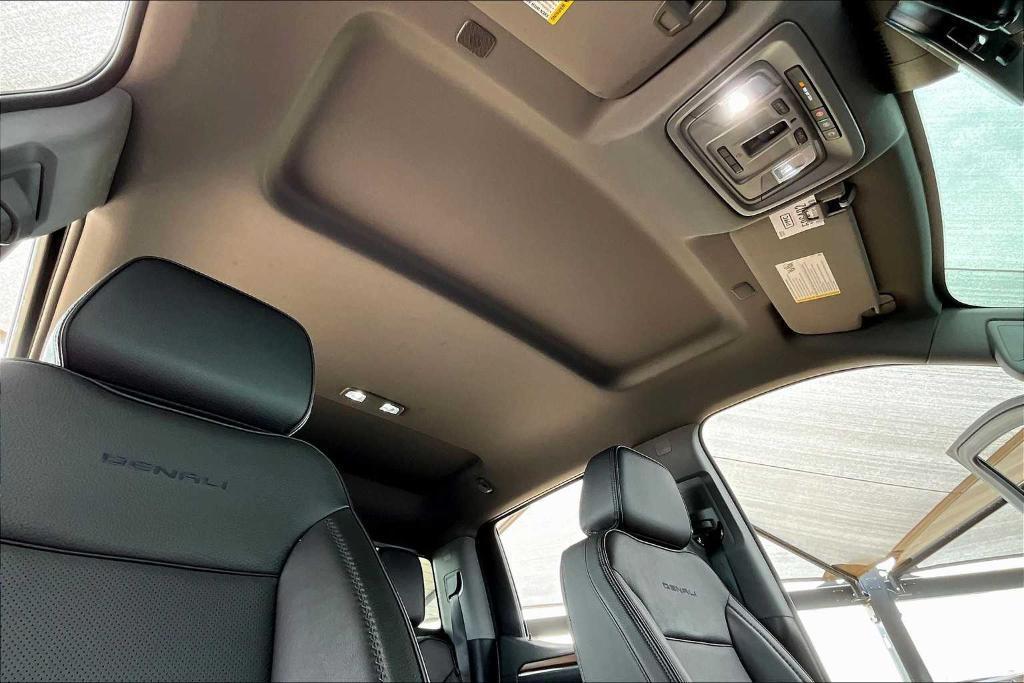 used 2023 GMC Sierra 1500 car, priced at $52,061