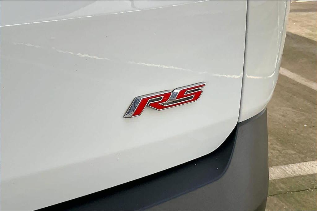 used 2022 Chevrolet Traverse car, priced at $20,943