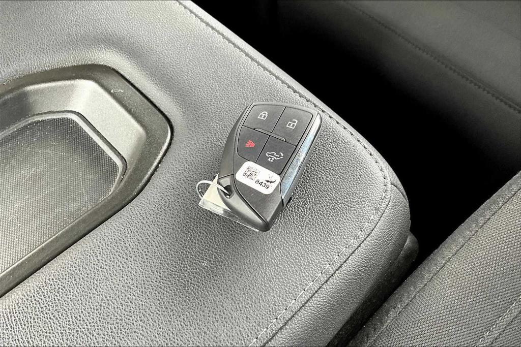 used 2023 GMC Sierra 1500 car, priced at $33,497