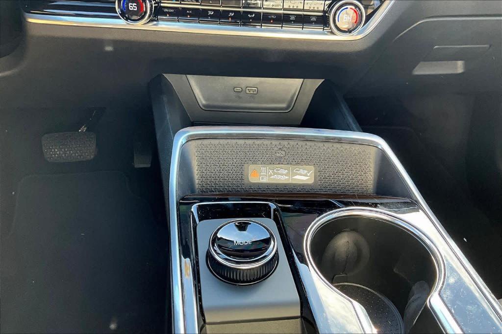 new 2026 Chevrolet Equinox car, priced at $34,285