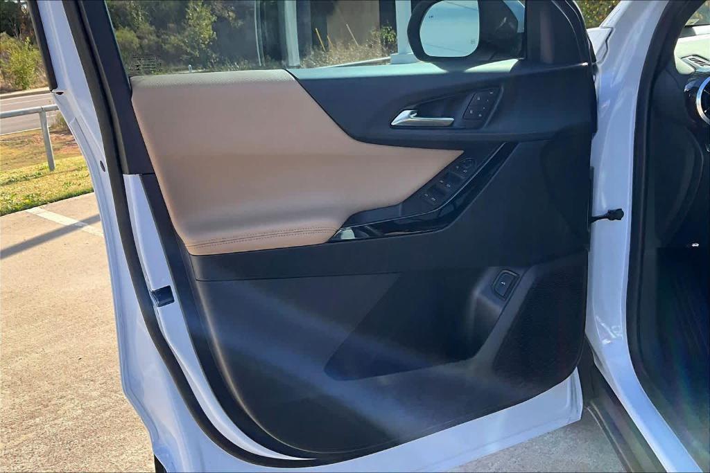 new 2026 Chevrolet Equinox car, priced at $34,285