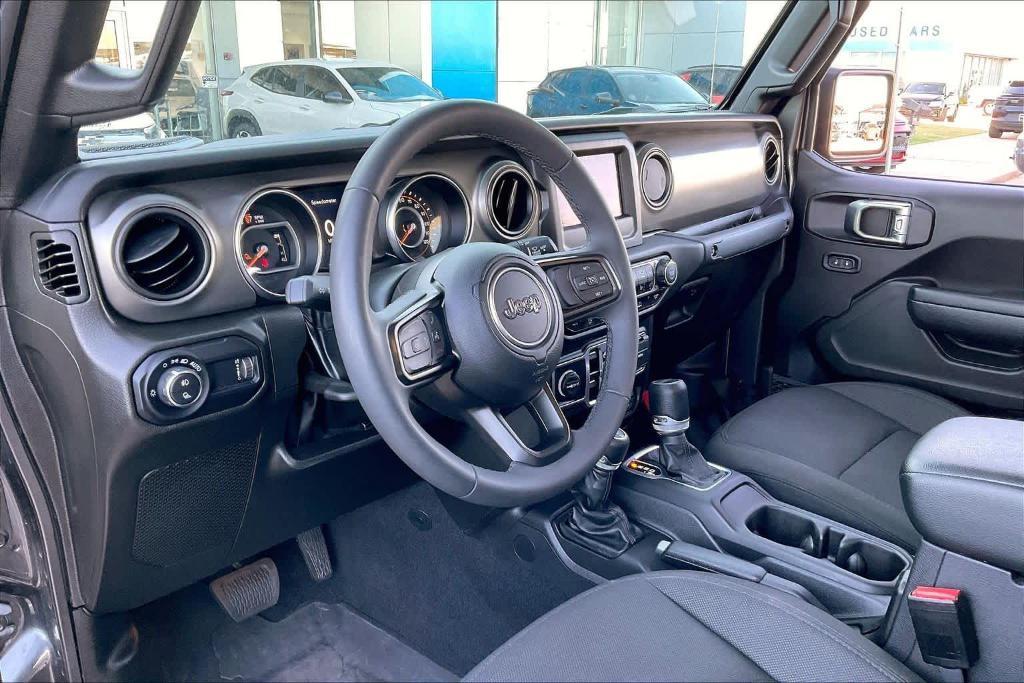 used 2023 Jeep Gladiator car, priced at $32,093