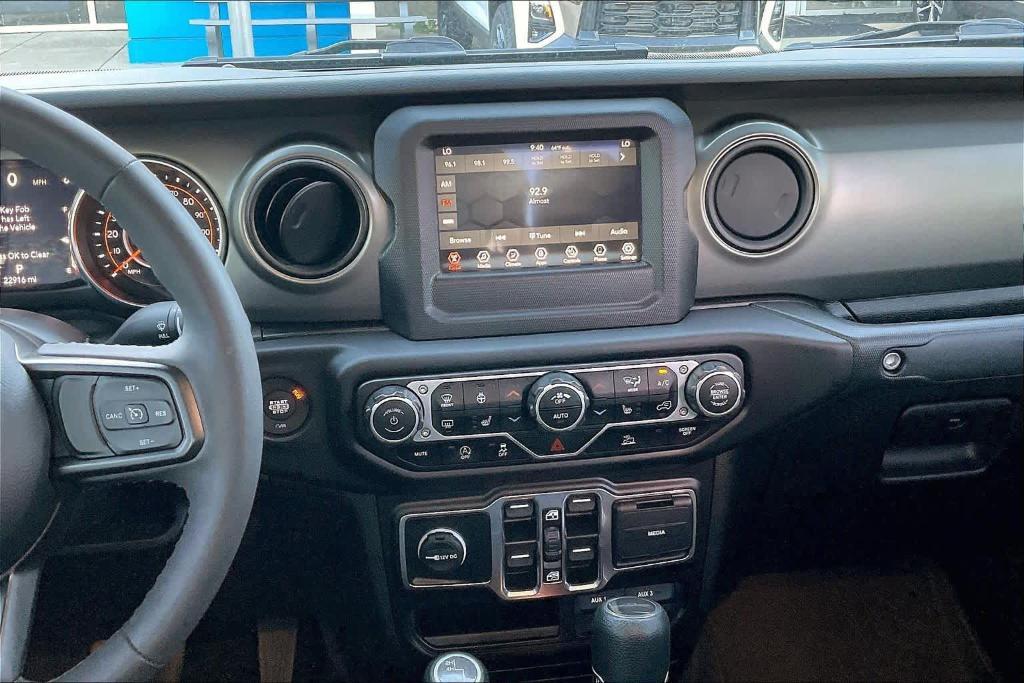 used 2023 Jeep Gladiator car, priced at $32,093