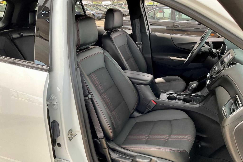 used 2022 Chevrolet Equinox car, priced at $24,619