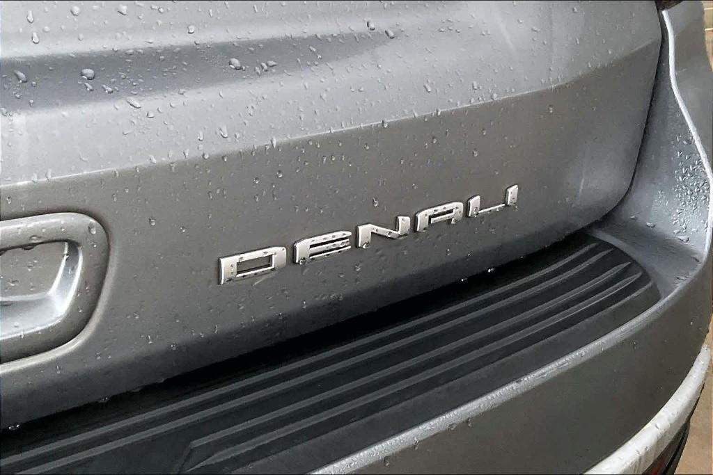 used 2022 GMC Yukon car, priced at $47,988